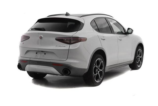 New 2024 Alfa Romeo Stelvio Ti AWD/4WD image 5