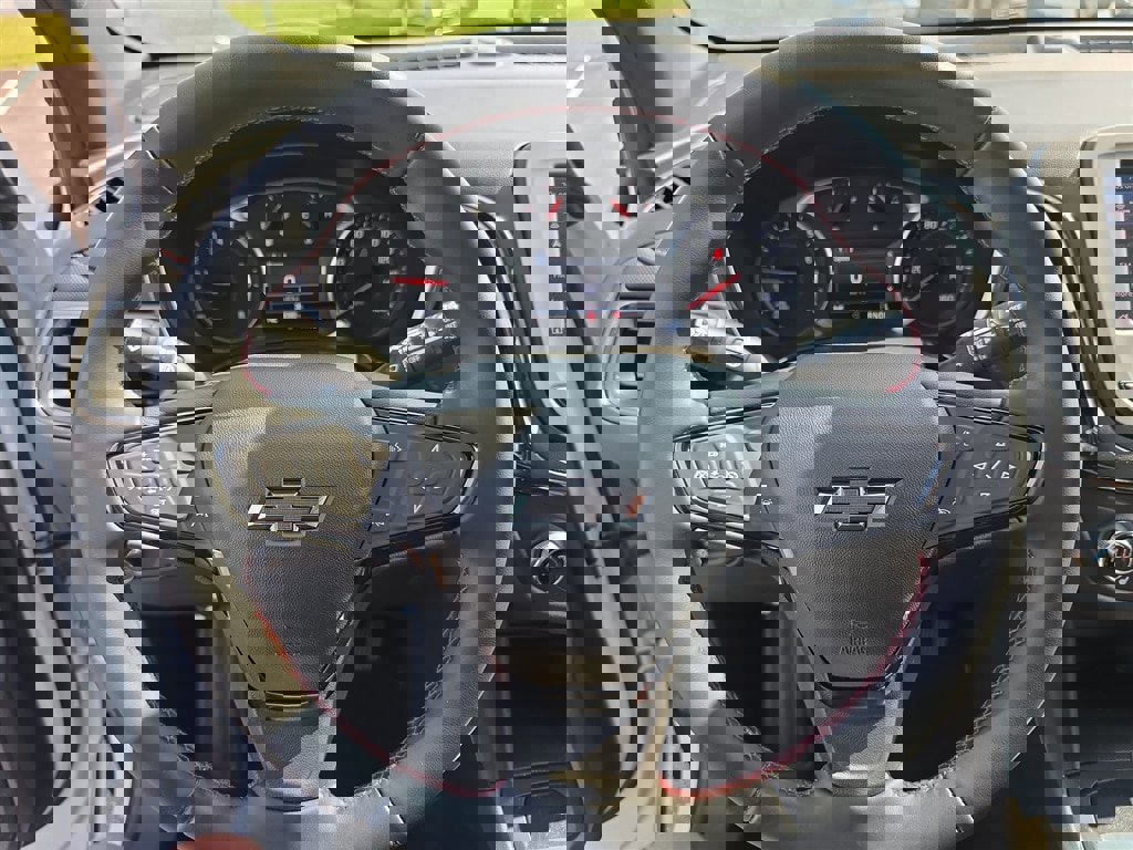 Certified 2023 Chevrolet Equinox RS w/ LPO, Floor Liner Package image 11