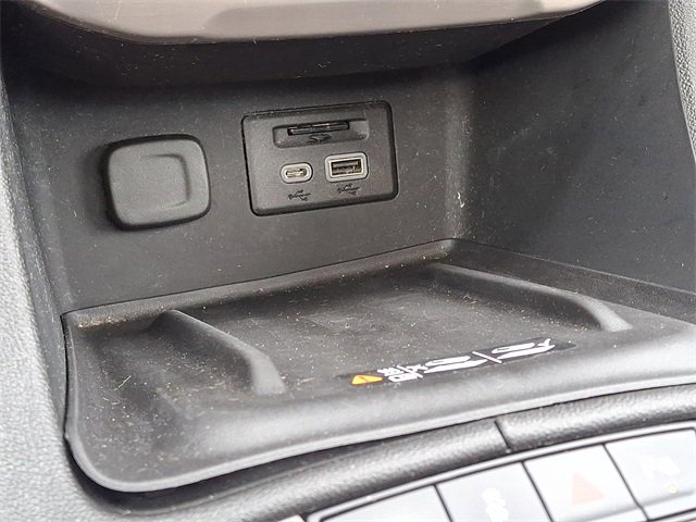 Used 2023 GMC Acadia Denali w/ Black Diamond Edition image 27