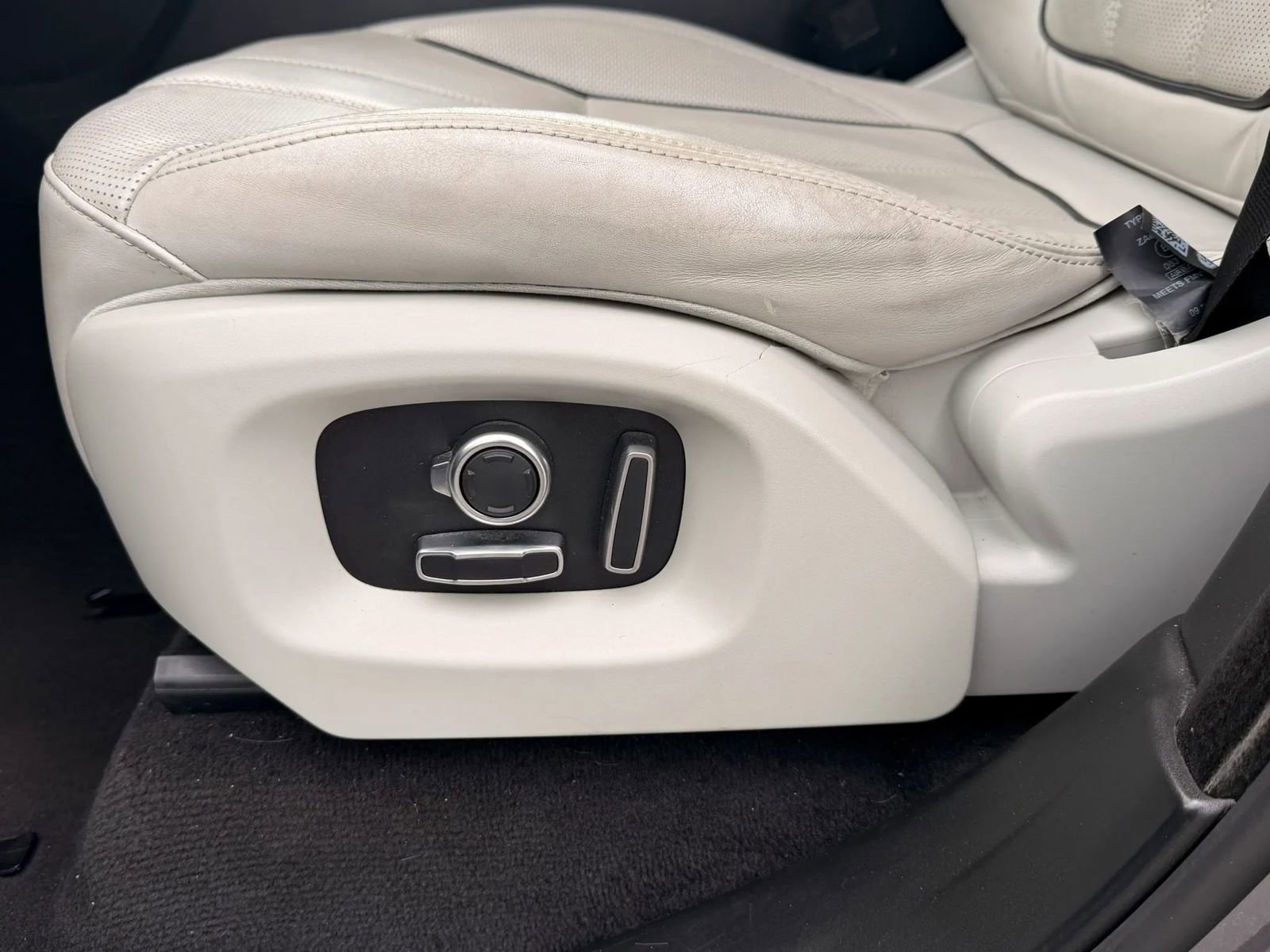 Used 2016 Land Rover Range Rover Sport HSE AWD/4WD image 15