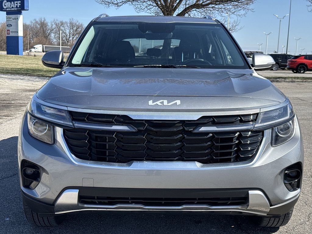 Used 2024 Kia Seltos S image 3