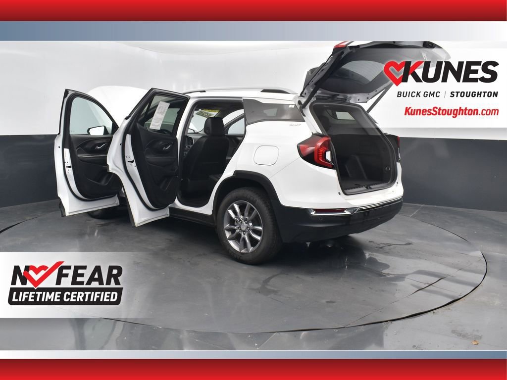Used 2023 GMC Terrain SLT image 55