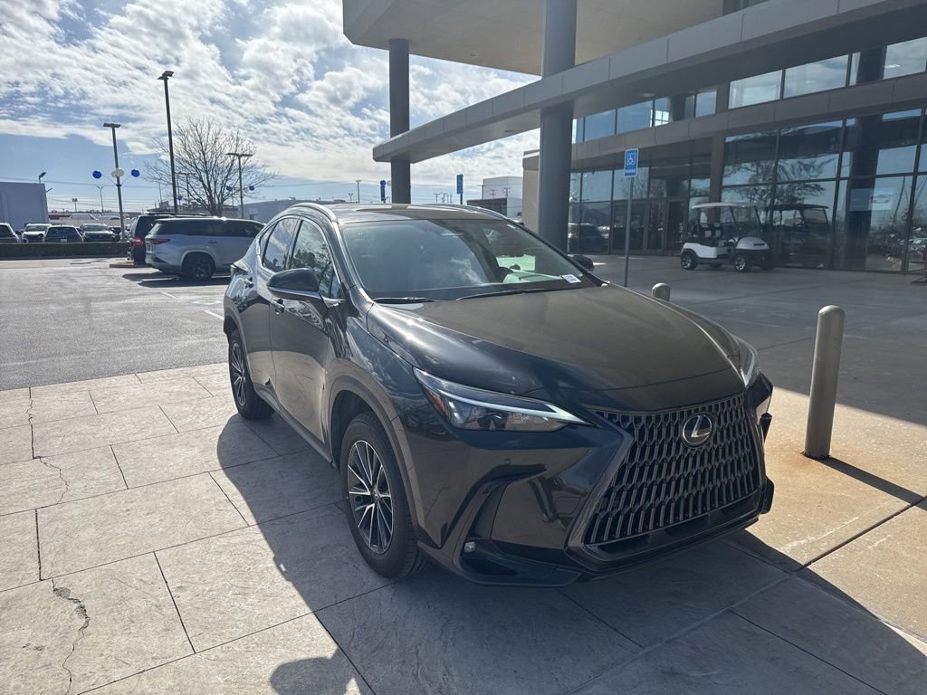 Used 2025 Lexus NX 250 FWD w/ Cold Area Package image 2