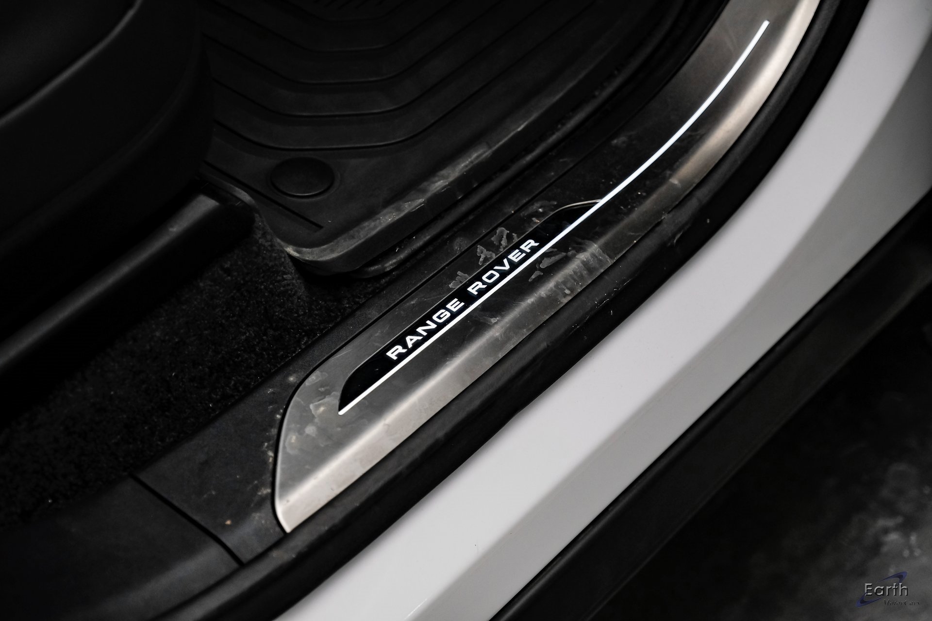 Used 2024 Land Rover Range Rover SE image 44