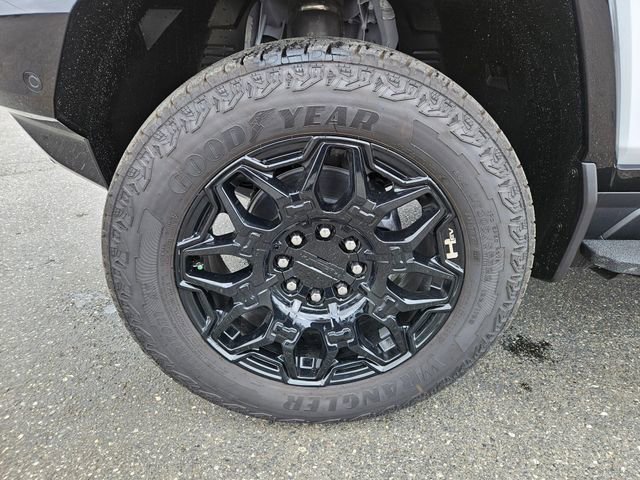 New 2026 GMC Hummer EV 4x4 Crew Cab image 11