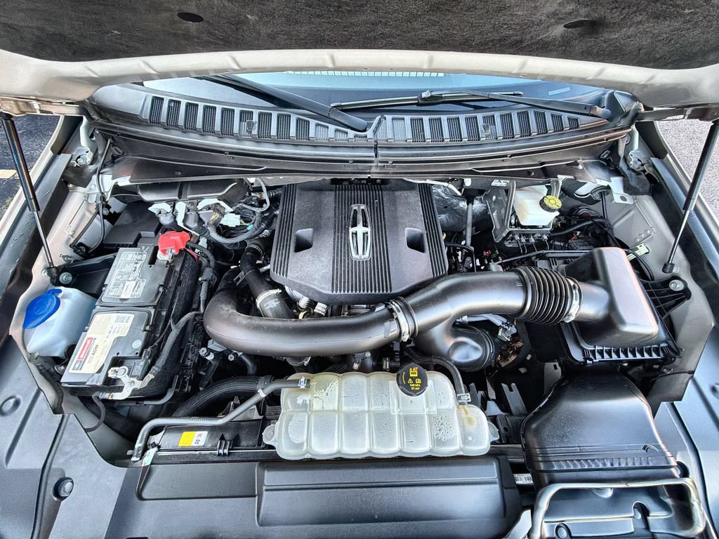 Used 2022 Lincoln Navigator Reserve AWD/4WD image 18
