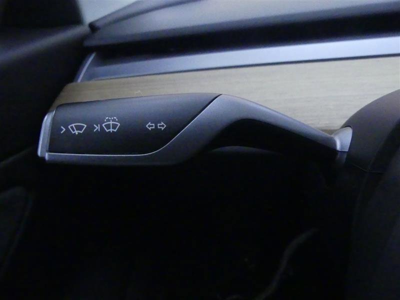 Used 2019 Tesla Model 3 Standard Range Plus image 15