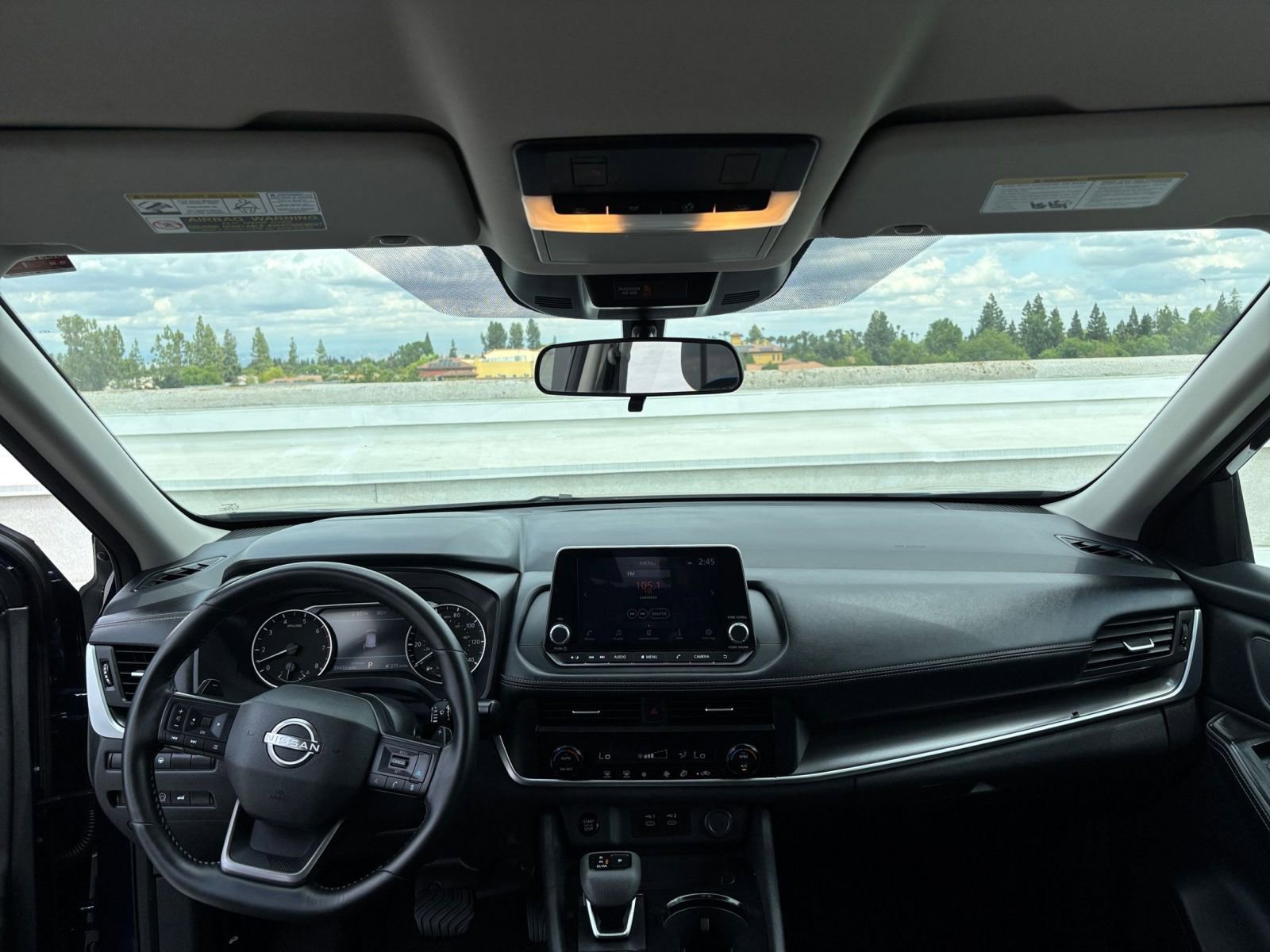 Used 2025 Nissan Rogue SV FWD image 34
