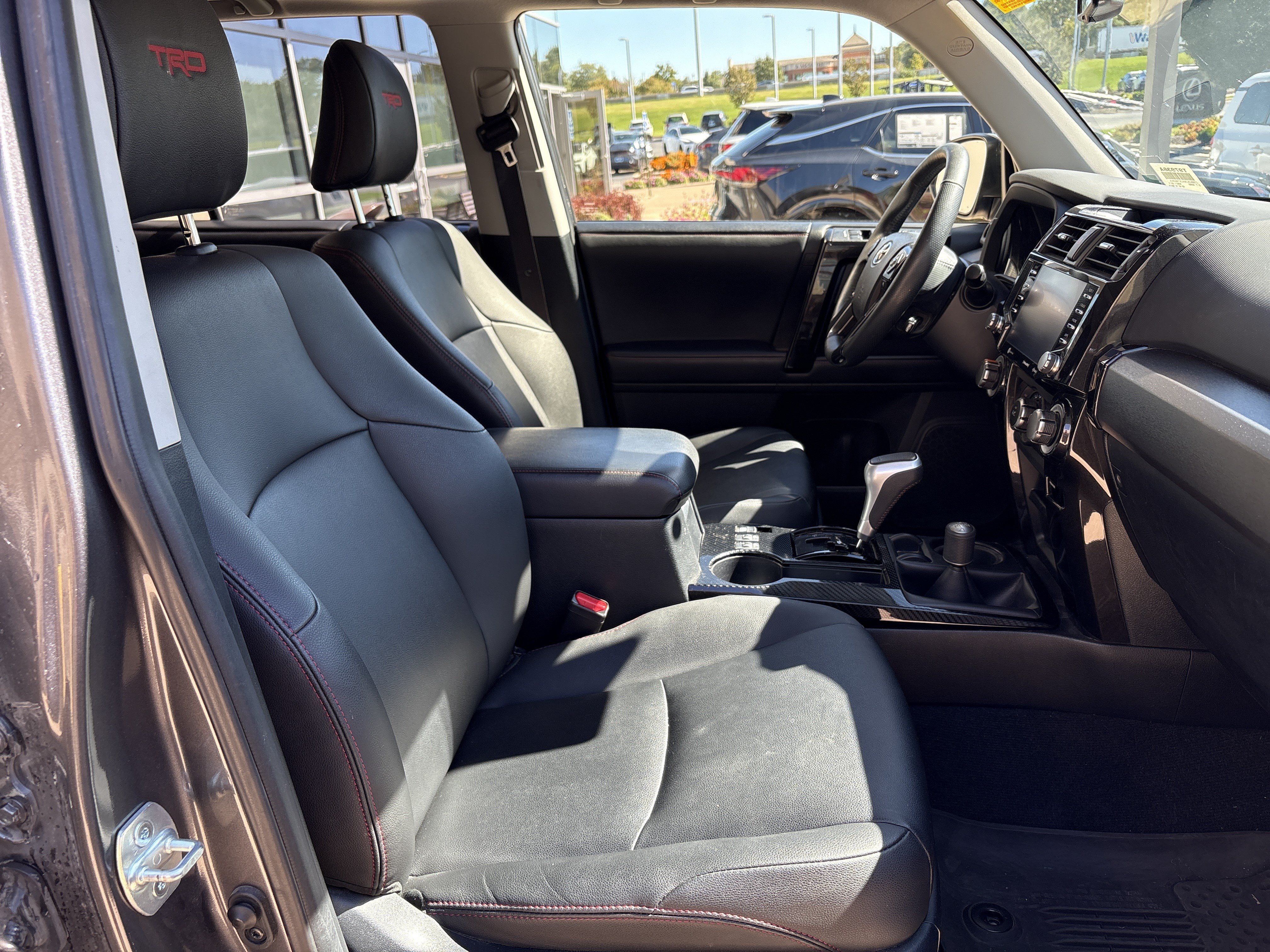 Used 2020 Toyota 4Runner TRD Off-Road Premium w/ Moonroof Package AWD/4WD image 33