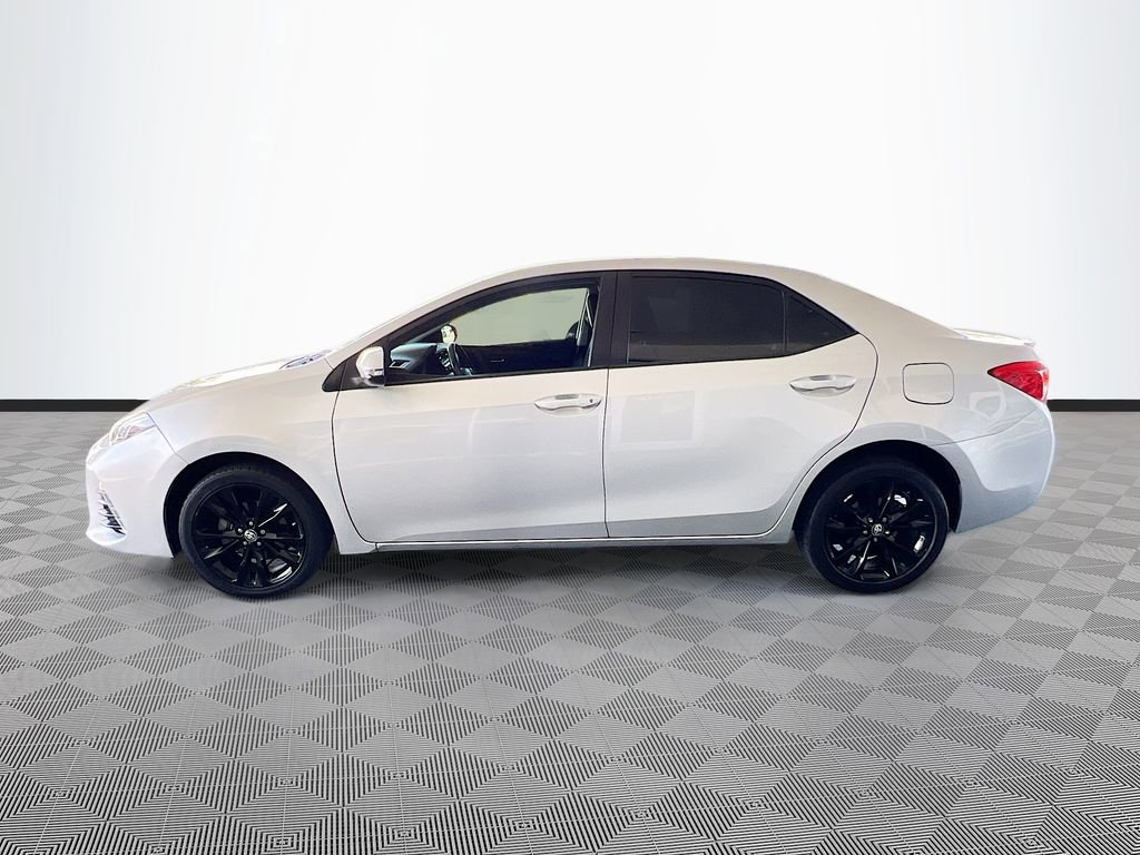 Used 2019 Toyota Corolla SE FWD image 4