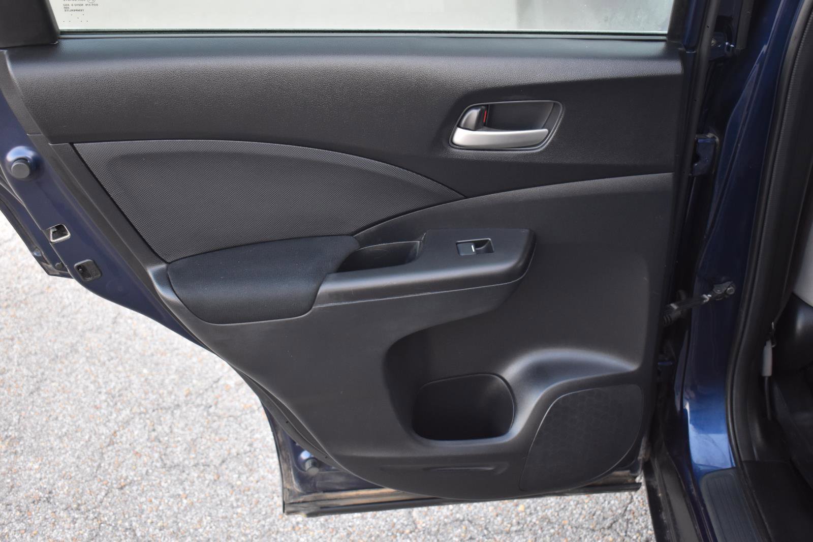 Used 2015 Honda CR-V LX image 32