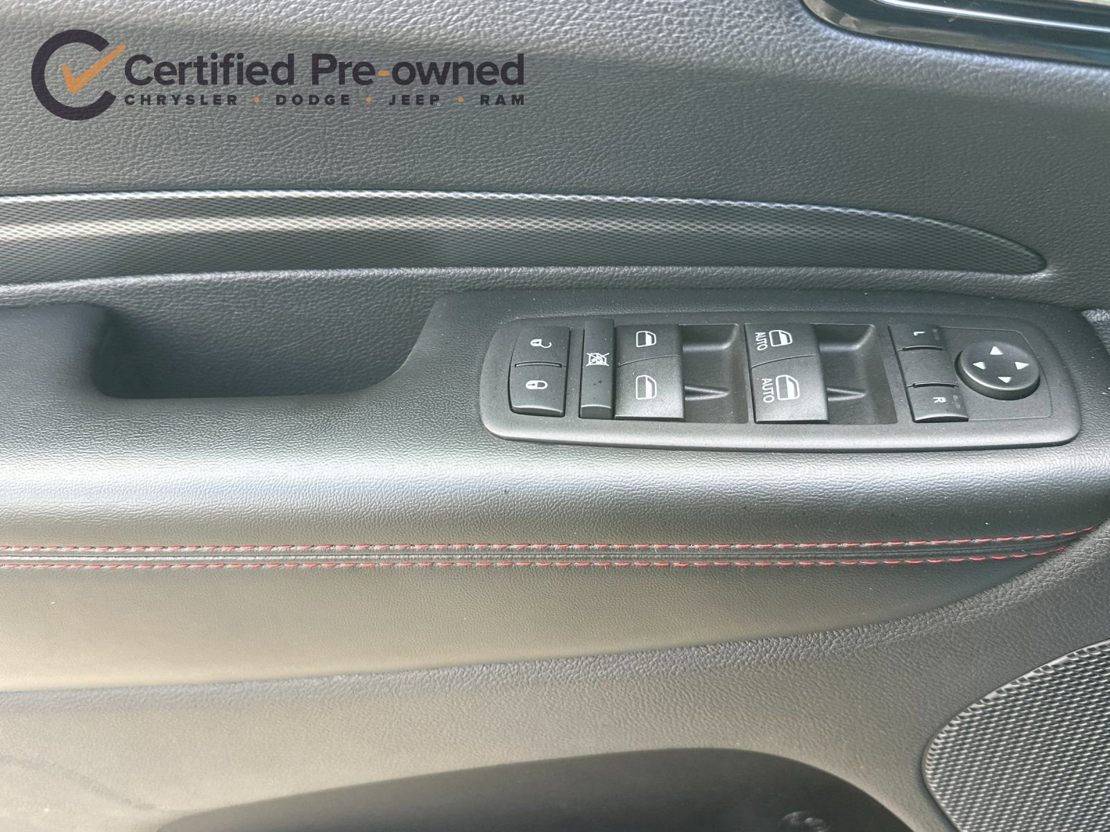 Used 2025 Dodge Durango GT image 12