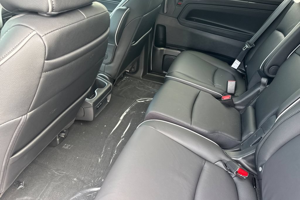 New 2026 Honda Odyssey Touring image 12