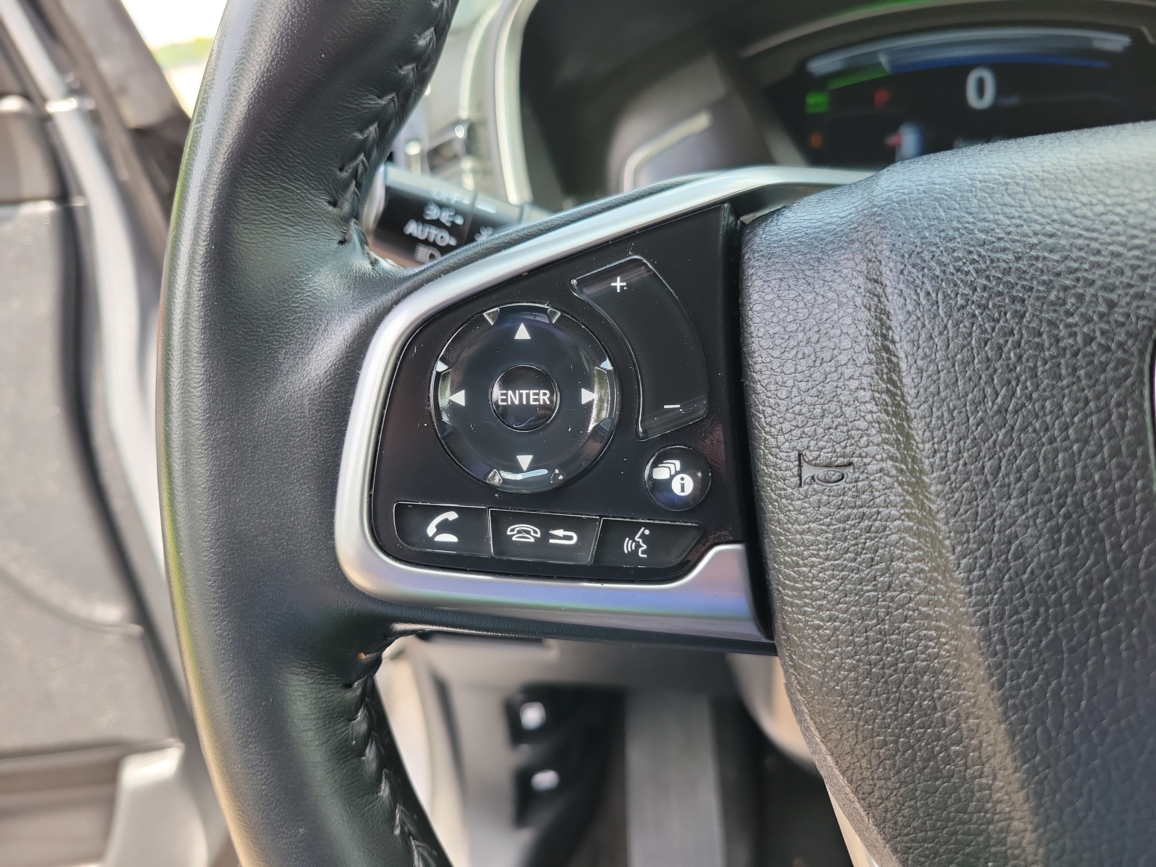Used 2022 Honda CR-V Touring image 16