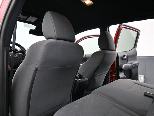 Used 2019 Toyota Tacoma TRD Off-Road image 10