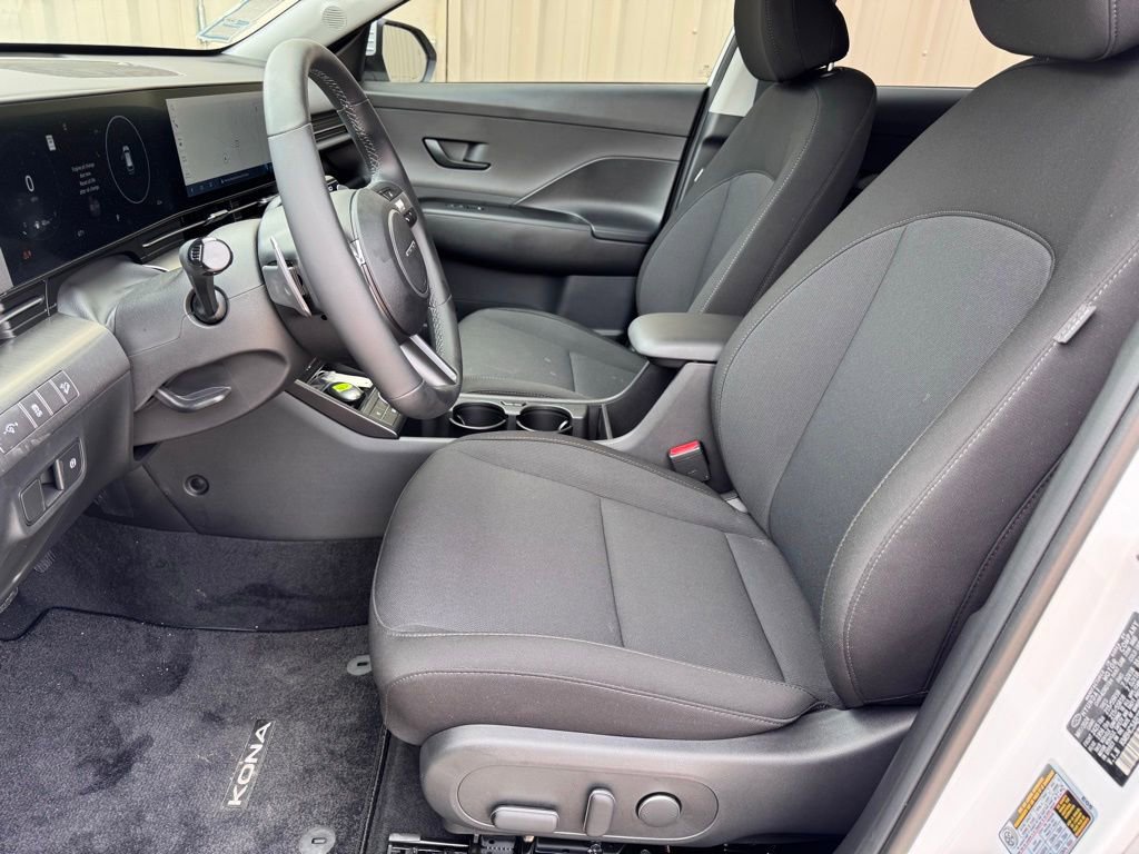 New 2024 Hyundai Kona SEL w/ Convenience Package image 8