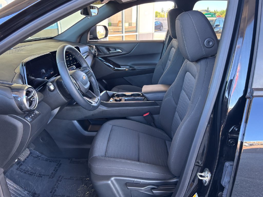 Used 2026 Chevrolet Equinox LT AWD/4WD image 21