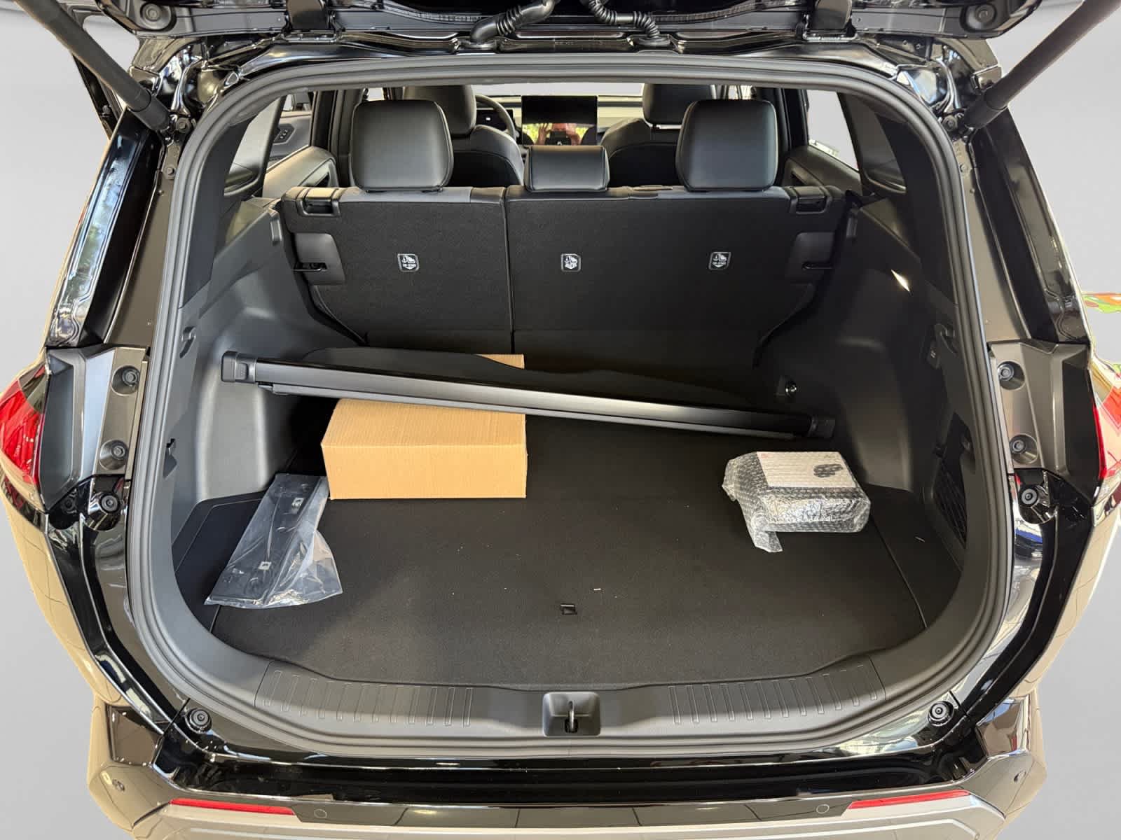 New 2026 Toyota RAV4 XSE AWD/4WD image 23