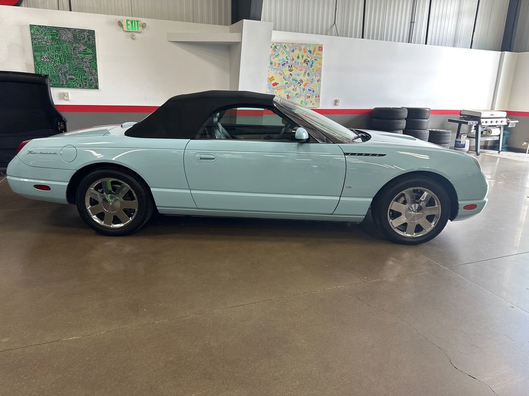 Used 2003 Ford Thunderbird image 4