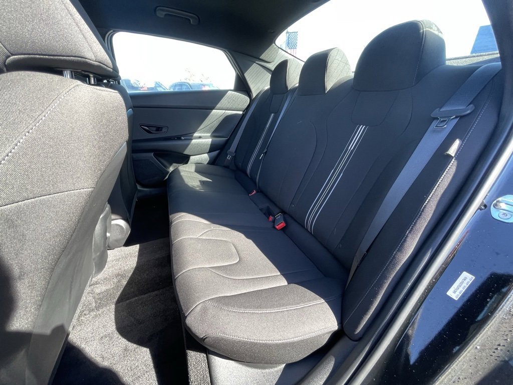 Used 2025 Hyundai Elantra Sport image 21