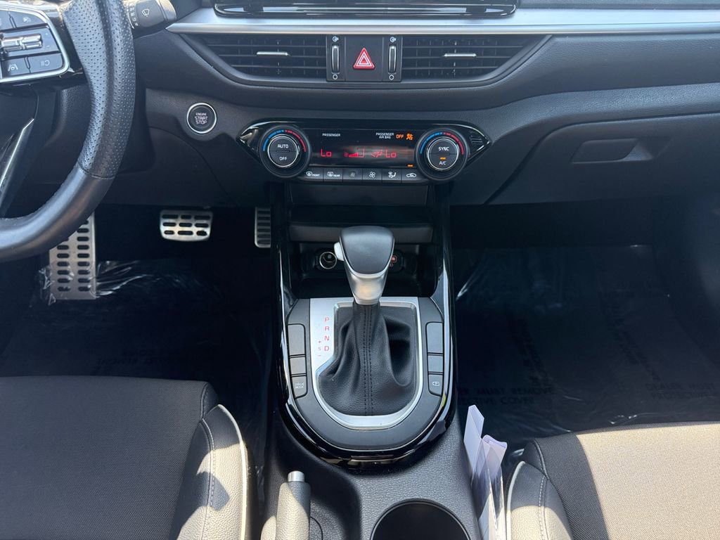 Used 2023 Kia Forte GT-Line image 15