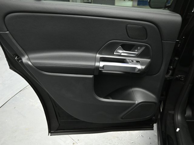 New 2026 Mercedes-Benz GLB 250 4MATIC image 24