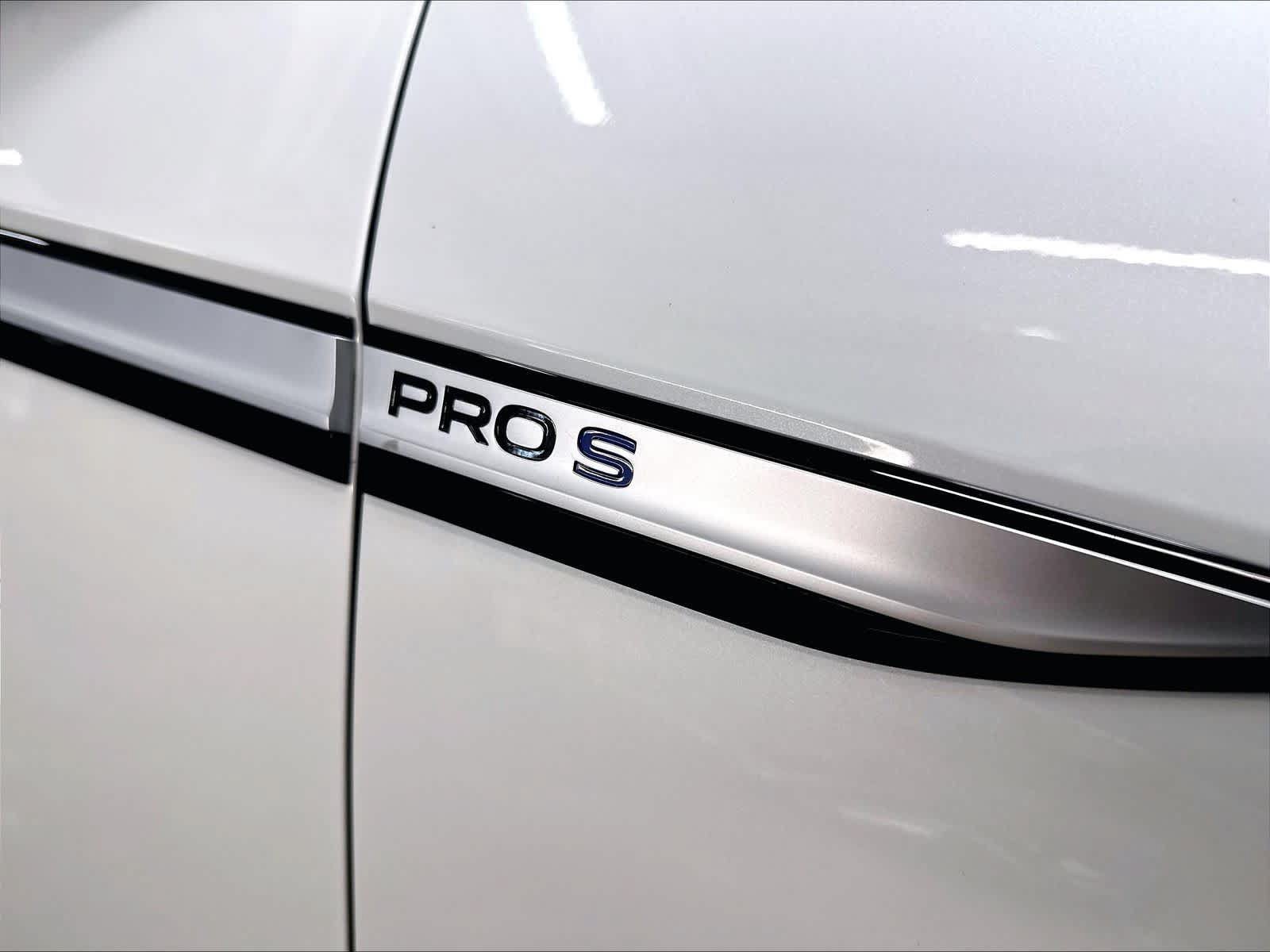 Used 2023 Volkswagen ID.4 Pro S RWD image 32