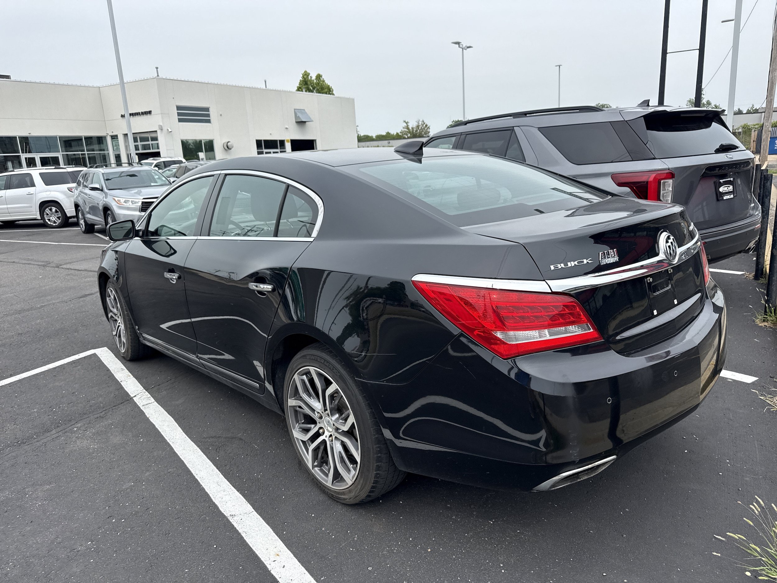 Used 2016 Buick LaCrosse Leather FWD image 6