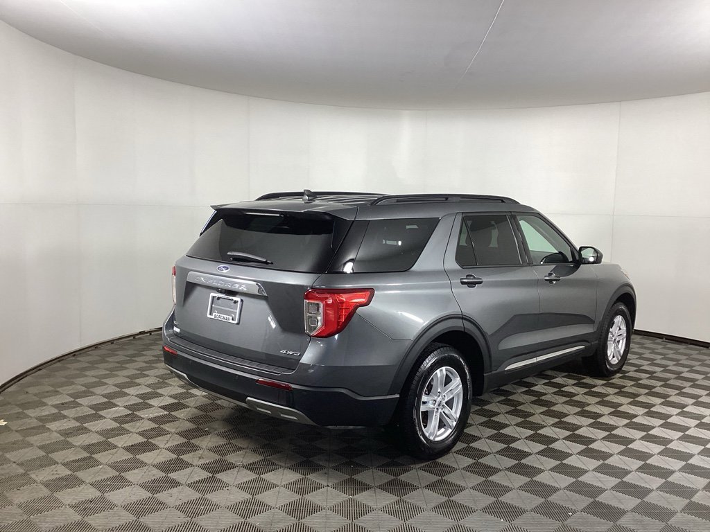 Used 2023 Ford Explorer XLT w/ Equipment Group 202A image 2