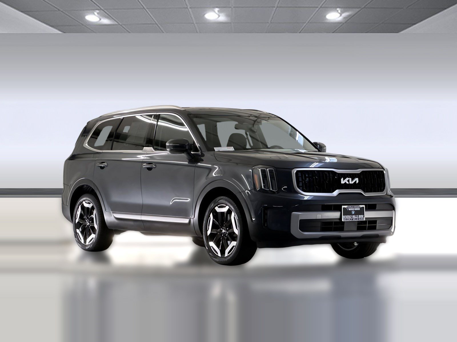 Used 2023 Kia Telluride EX w/ EX Captain's Chair Package FWD image 7