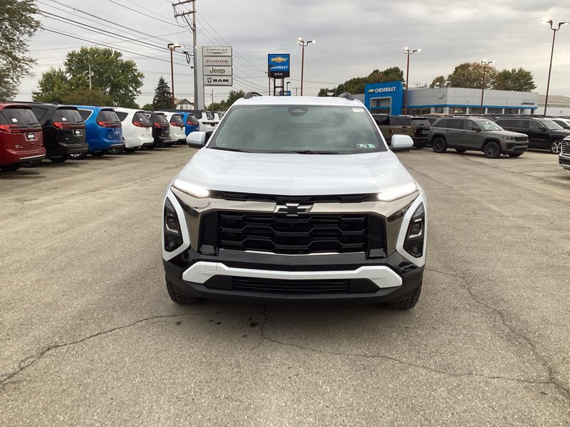 New 2027 Chevrolet Equinox ACTIV w/ Safety and Technology Package AWD/4WD image 2