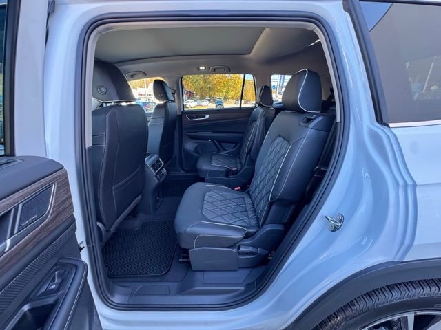 New 2026 Volkswagen Atlas SEL Premium R-Line image 9