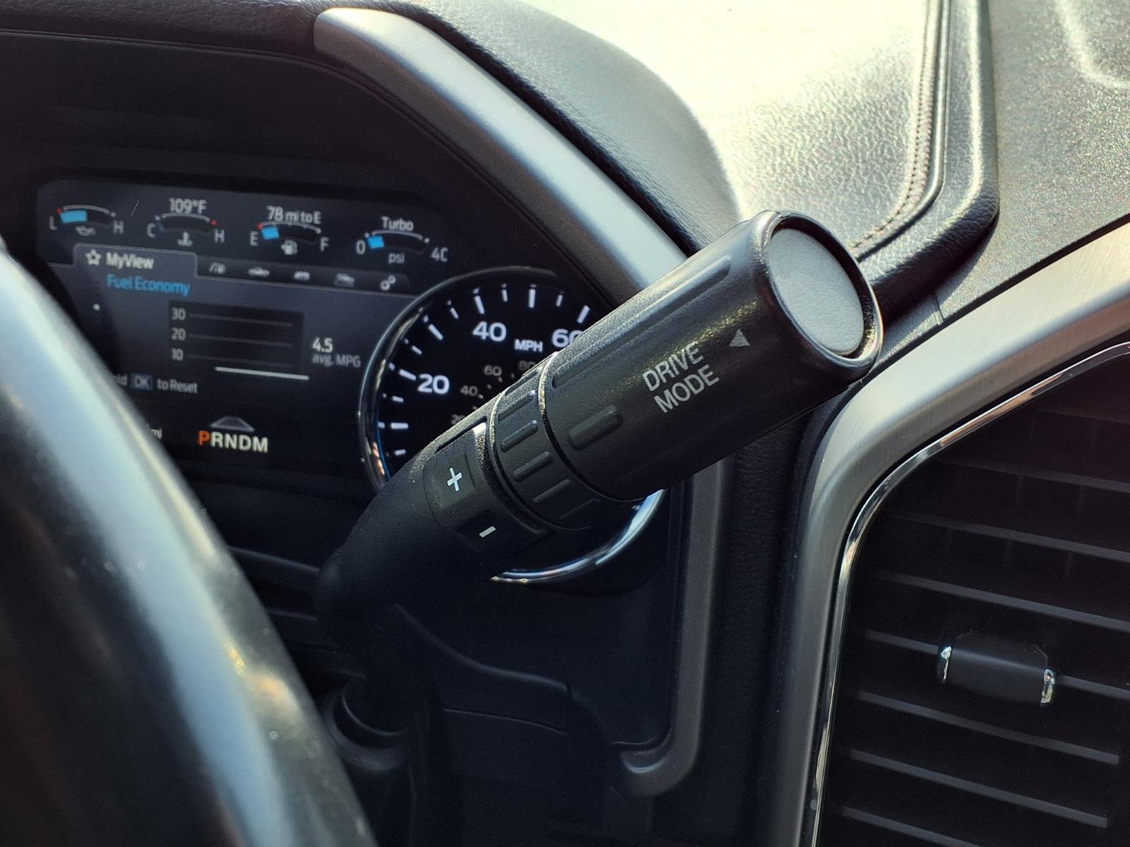 Used 2022 Ford F450 Platinum w/ Snow Plow Prep Package image 19