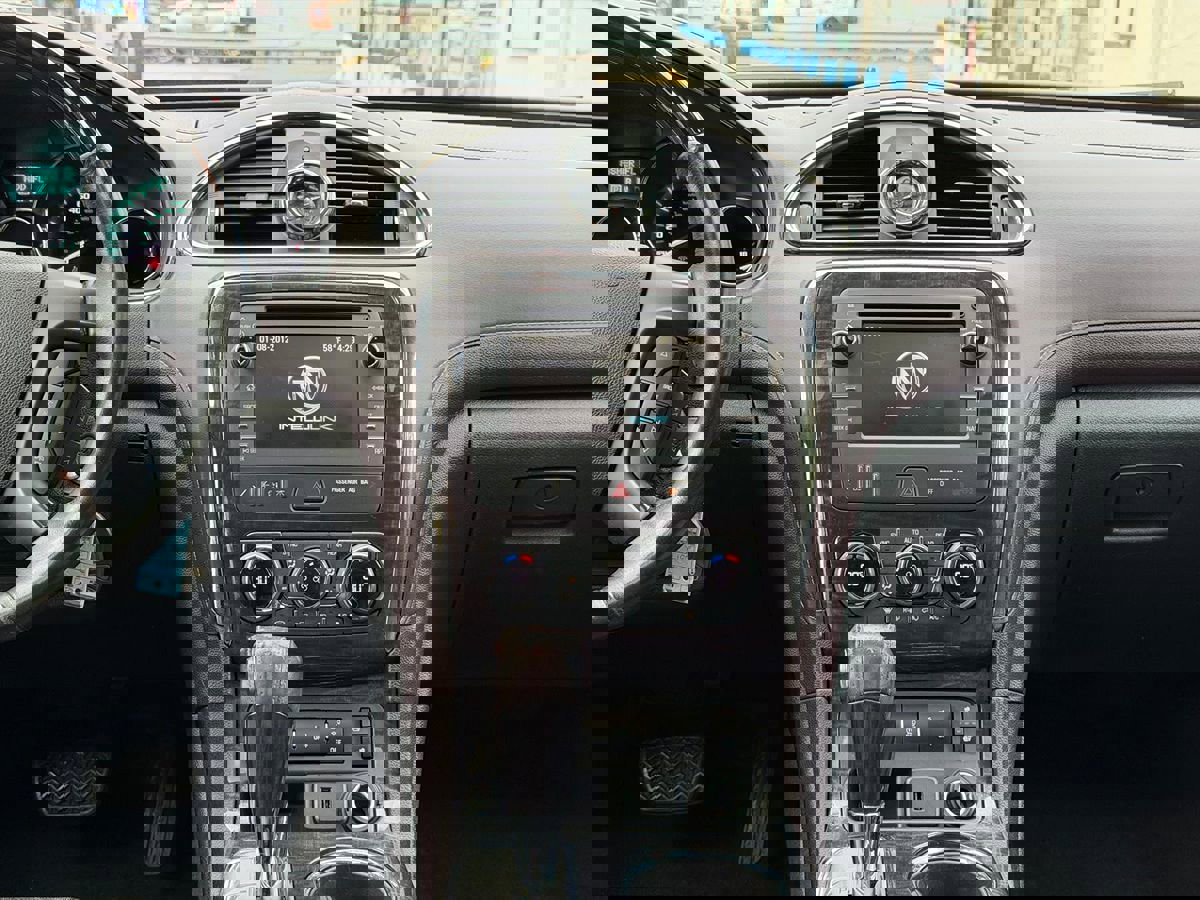 Used 2017 Buick Enclave Leather image 28