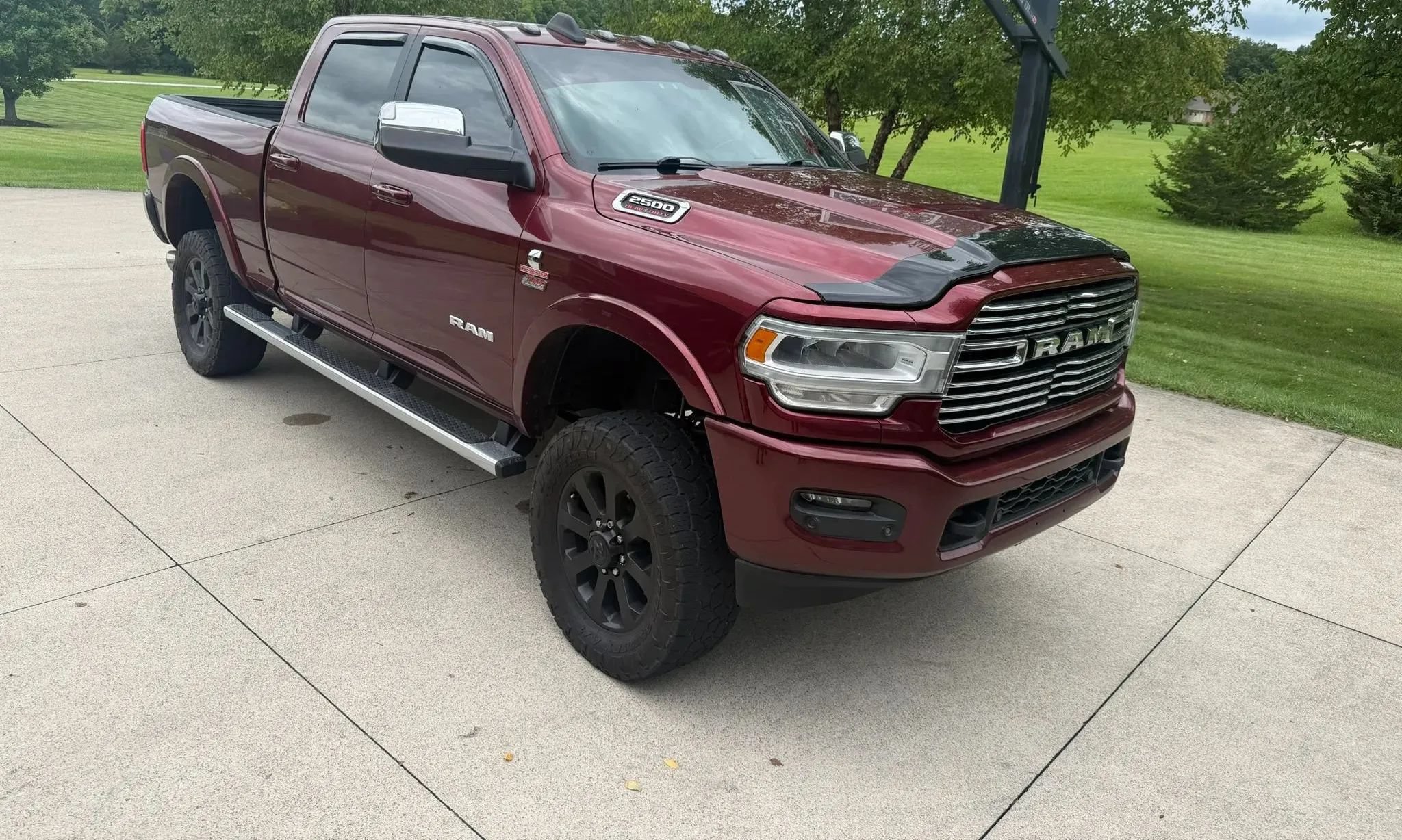 Used 2019 RAM 2500 Laramie AWD/4WD image 2