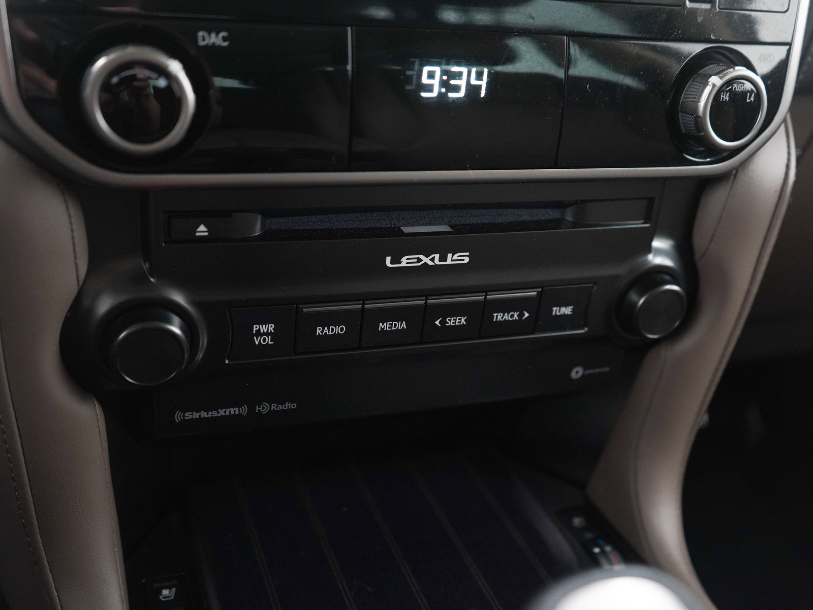 Used 2023 Lexus GX 460 Premium w/ Premium Package image 27