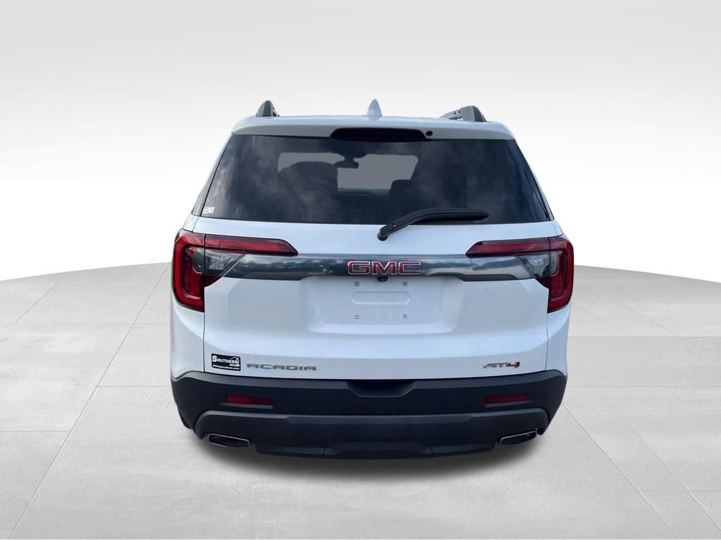 Certified 2022 GMC Acadia AT4 image 4