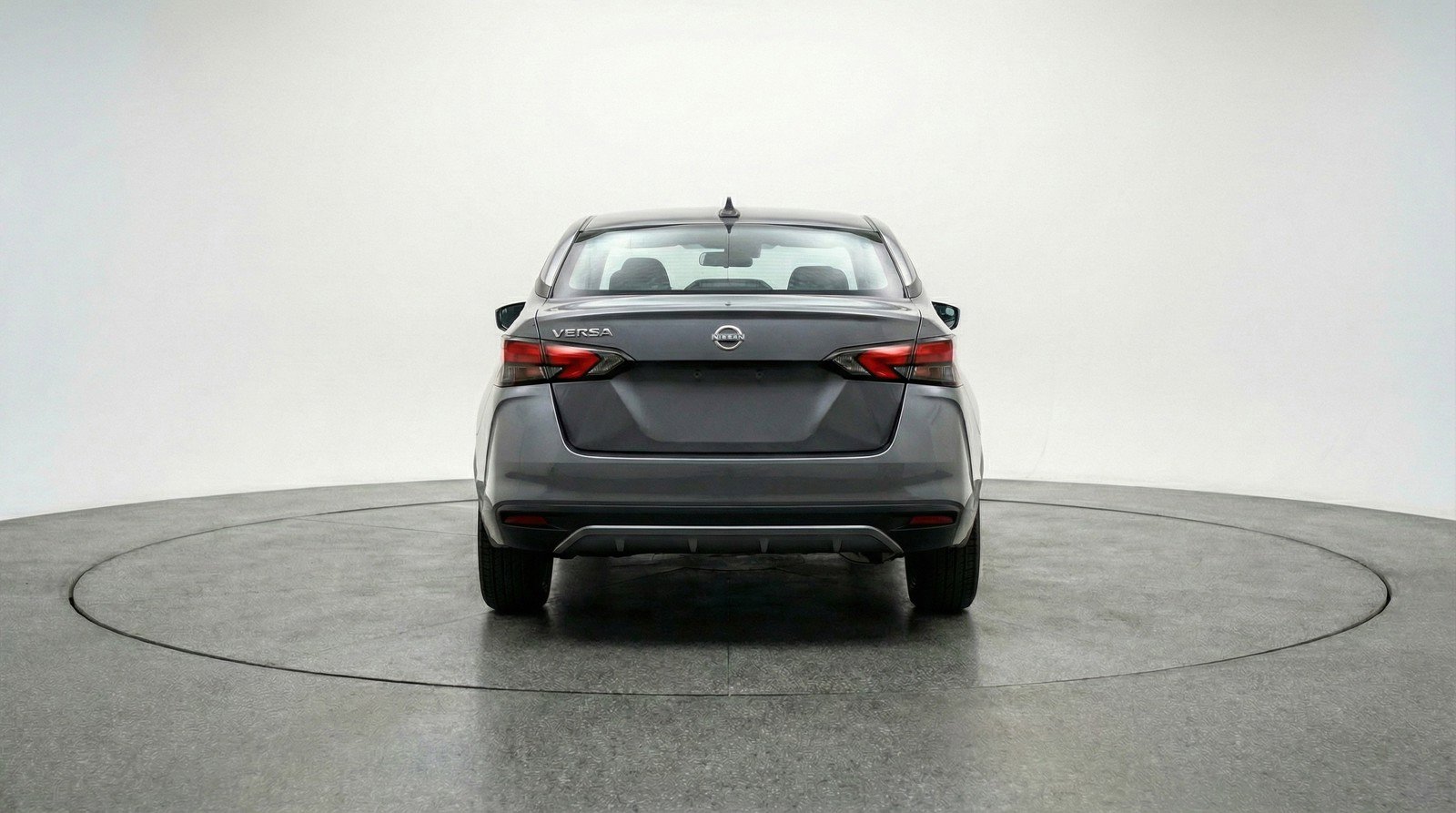 Used 2025 Nissan Versa SV image 7