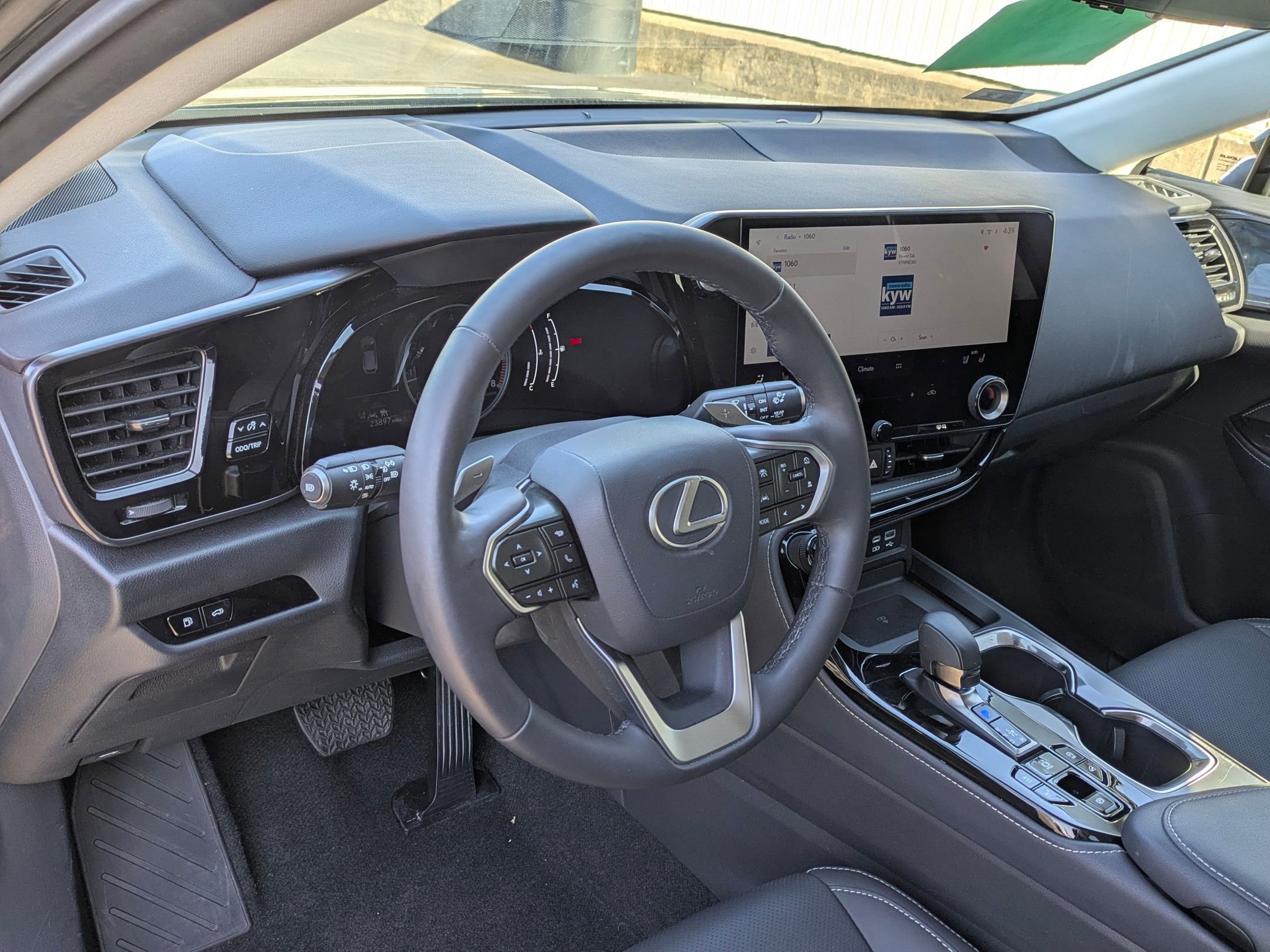 Used 2024 Lexus NX 350 AWD image 10