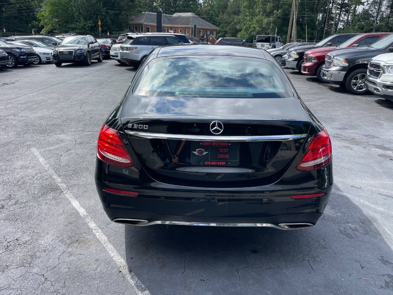 Used 2019 Mercedes-Benz E 300 image 7