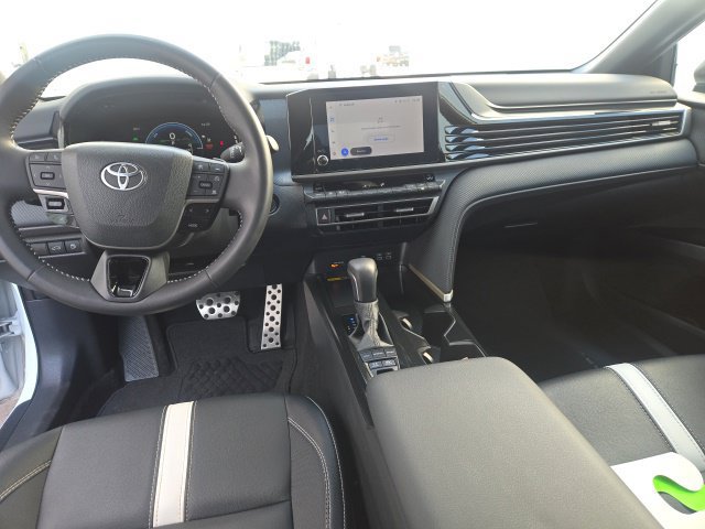 Used 2026 Toyota Camry SE FWD image 20