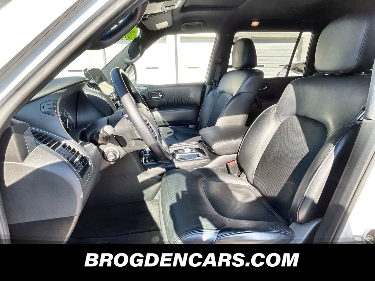 Used 2023 Nissan Armada SL w/ Midnight Edition Package image 10