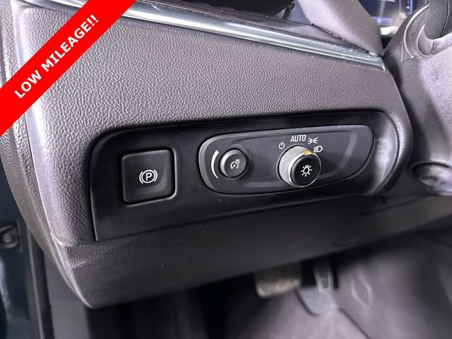 Used 2021 Buick Enclave Avenir image 18