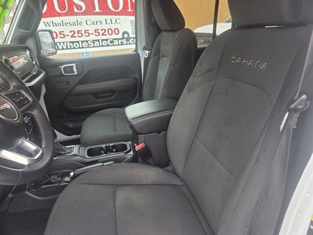 Used 2023 Jeep Wrangler Unlimited Sahara AWD/4WD image 7