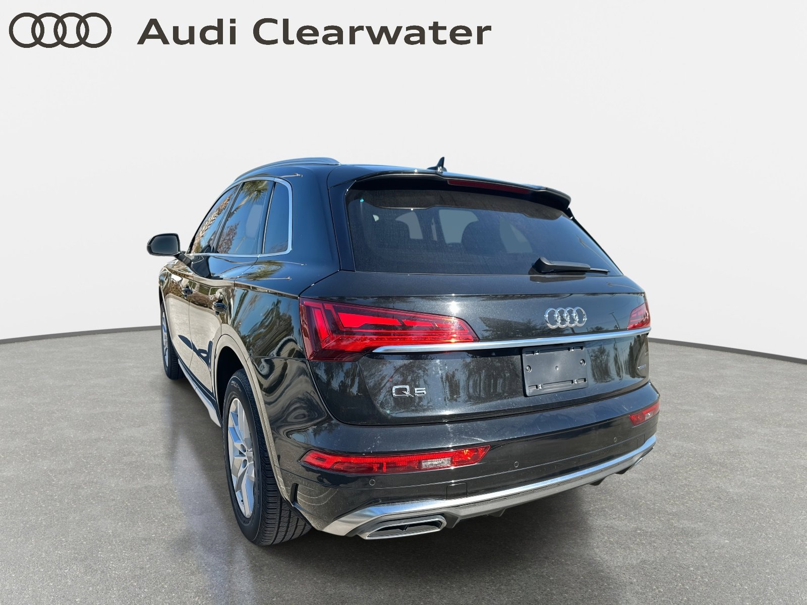 Used 2023 Audi Q5 2.0T Premium w/ Convenience Package image 10