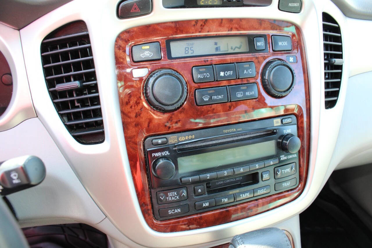 Used 2005 Toyota Highlander Limited image 15