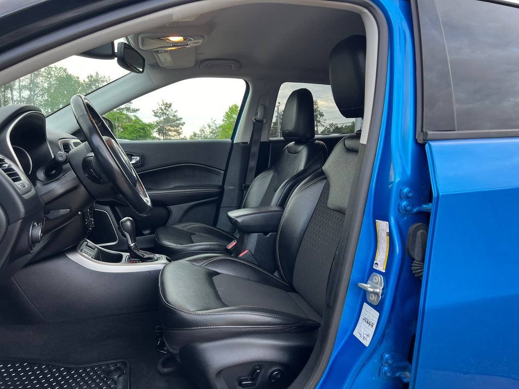 Used 2020 Jeep Compass Latitude w/ Popular Equipment Group image 10