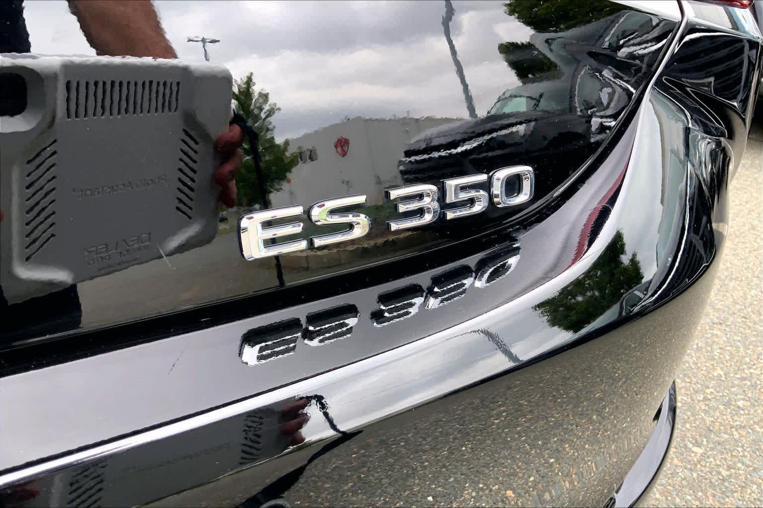 Certified 2024 Lexus ES 350 w/ Premium Package FWD image 10