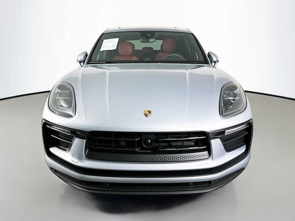 New 2025 Porsche Macan image 6