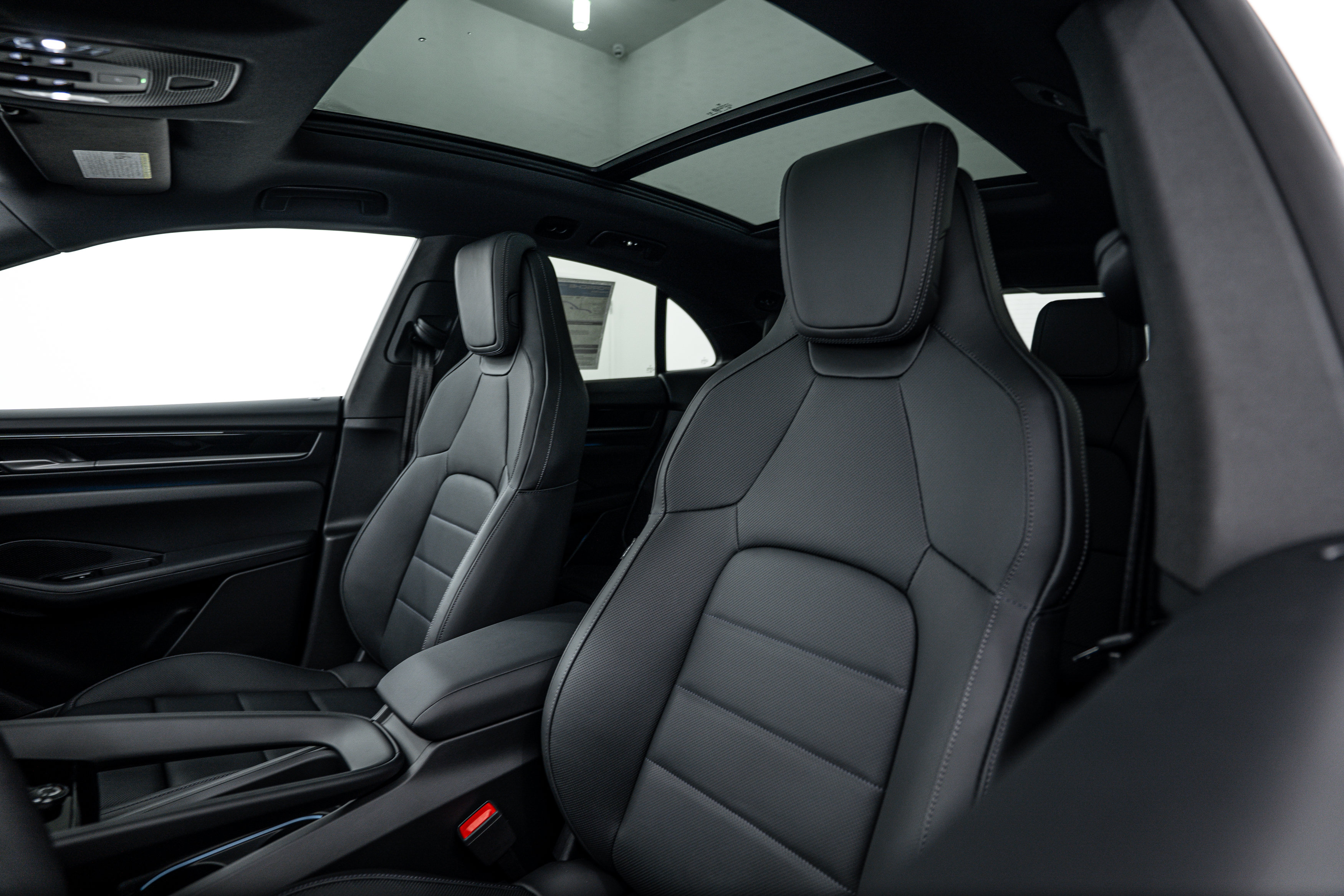 New 2026 Porsche Macan 4 Electric AWD/4WD image 22